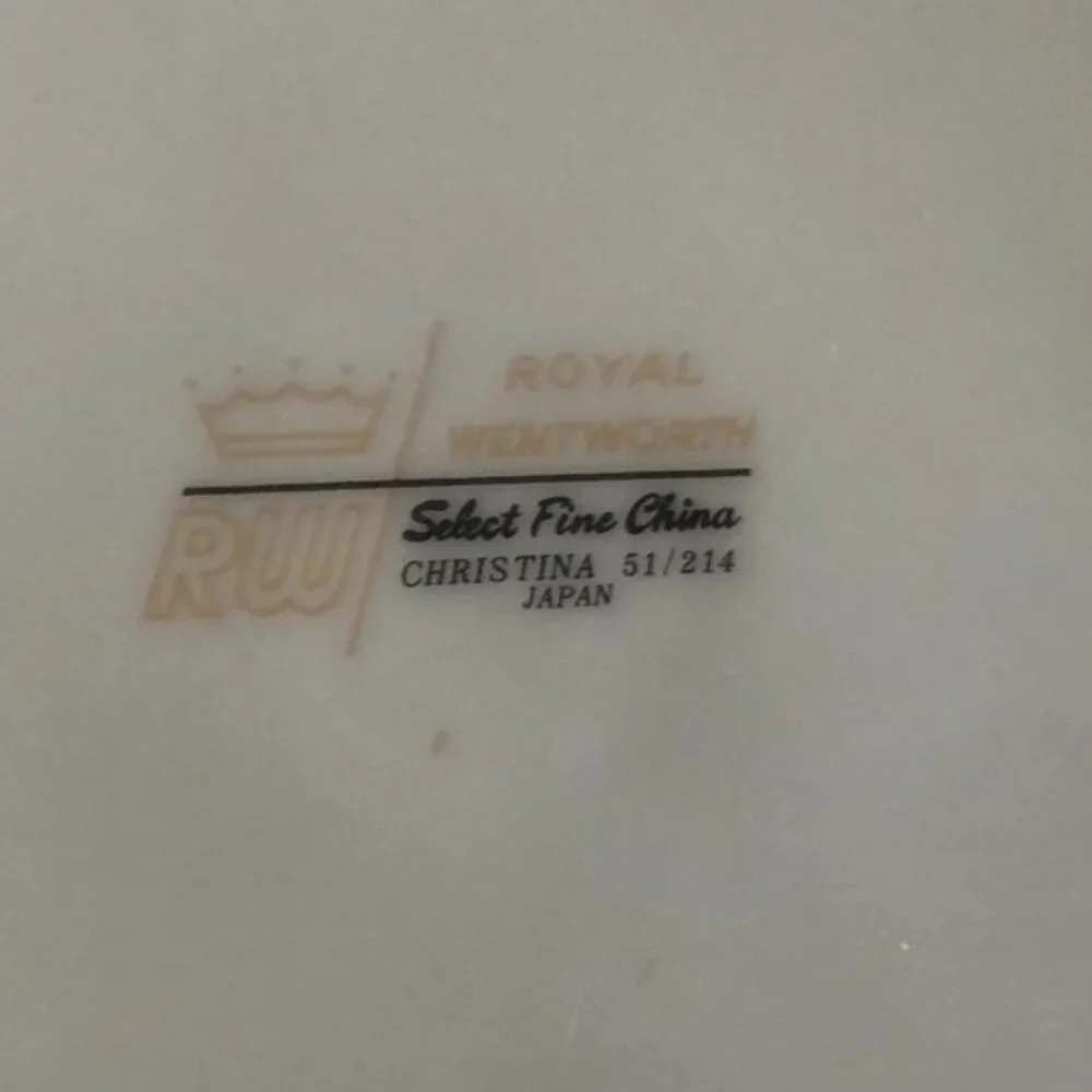 ROYAL WENTWORTH CHRISTINA FINE CHINA 51 214 Round Dinner Plate White Silver Japa